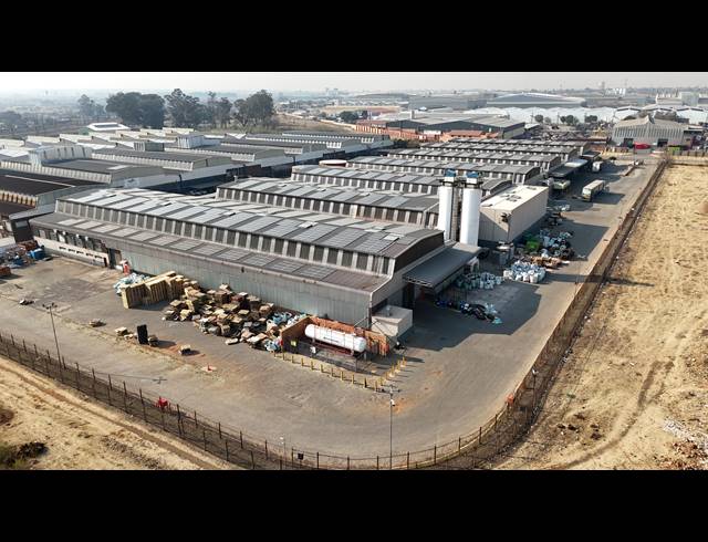 14,707M² WAREHOUSE FOR SALE IN ROODEKOP